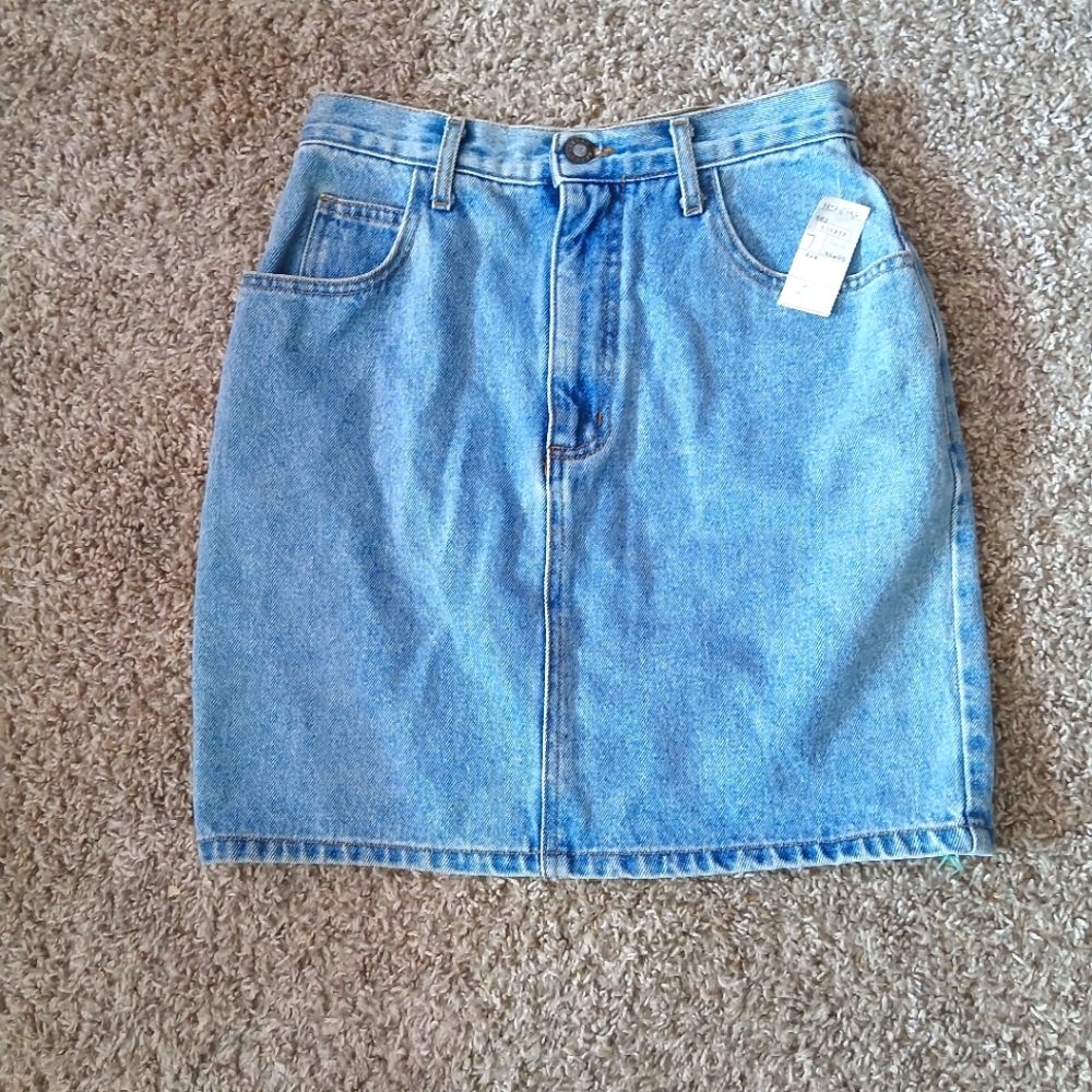 NWT Vintage GUESS Mink Pencil Skirt